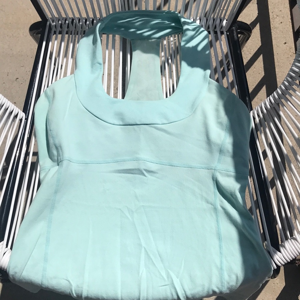 Lululemon Scoop neck tank